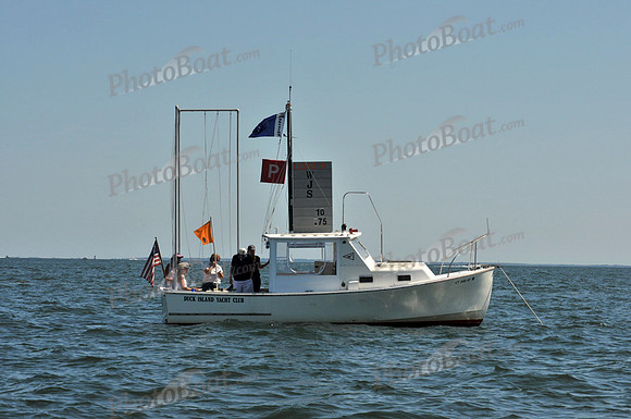 2010 Leukemia Cup B 737