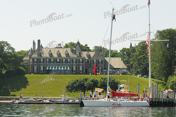 2010_Newport_Bermuda_A 1595
