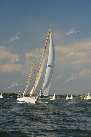 2015 IHYC Classic Yacht Regatta 123