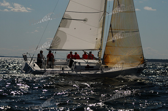 2011 J105 NAs B 636