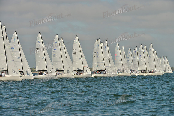 2017 Quantum J70 Midwinters A_1011