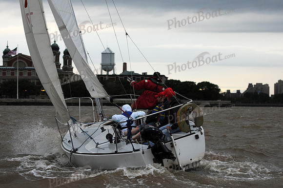2011 NY Architects Regatta 540