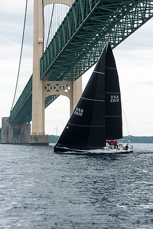 2019 Chicago to Mackinac G_2245-byPhotoBoat