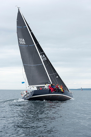 2019 Chicago to Mackinac G_2266-byPhotoBoat