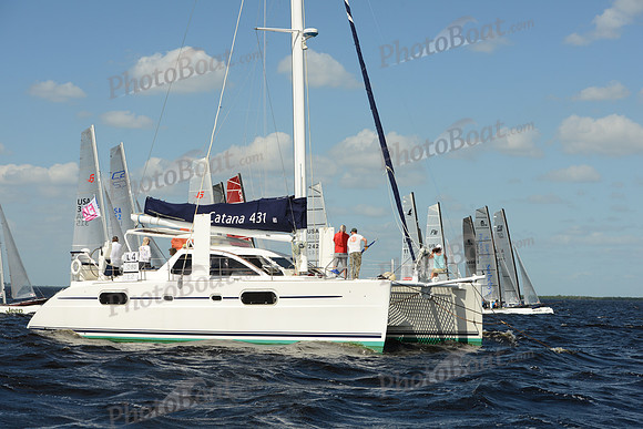 2015 F18 Americas D 318