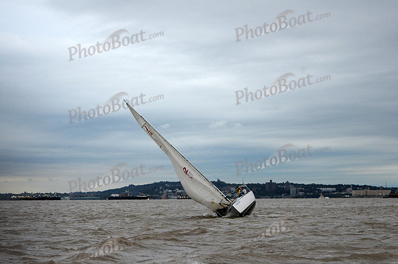 2011 NY Architects Regatta 430