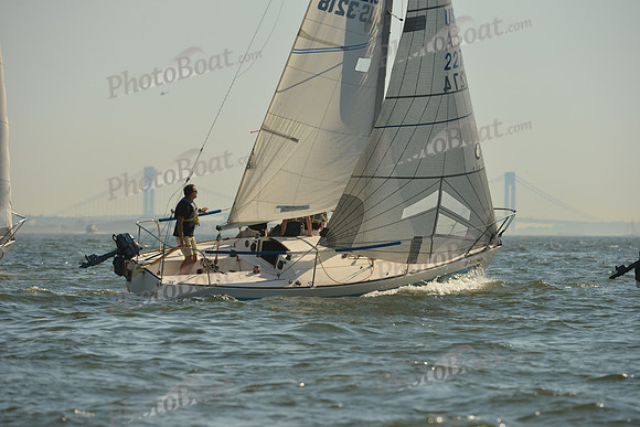 2015 NY Architects Regatta A 323