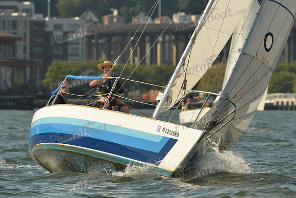2015 NY Architects Regatta A 274