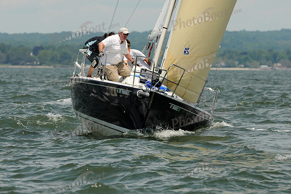 2012 CPYC One Design 690