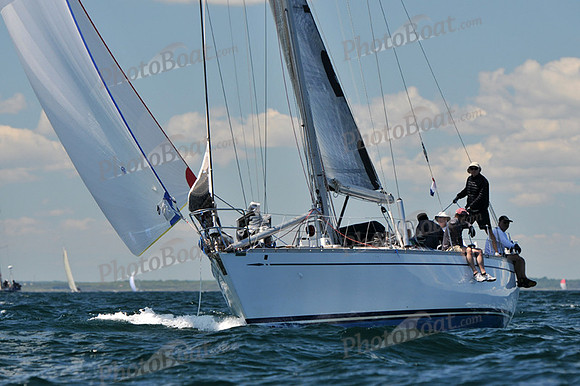 2012 Newport Bermuda 747