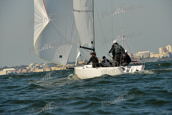 2016 J70 Midwinters C_0200