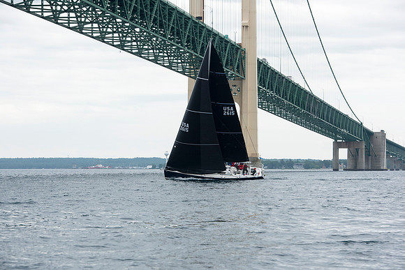 2019 Chicago to Mackinac G_2241-byPhotoBoat