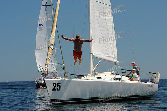 2011 J105 NAs C 021
