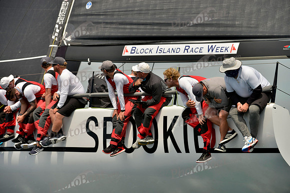 2017-Block-Island-Race-Week-C_0042