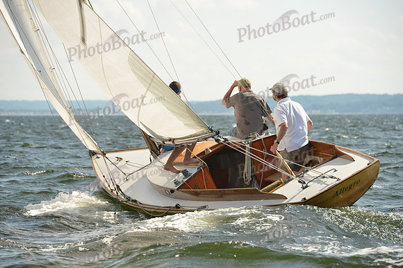 2015 IHYC Classic Yacht Regatta 610