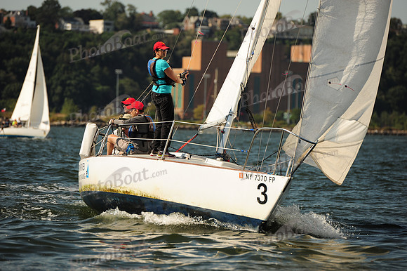 2015 NY Architects Regatta B 285