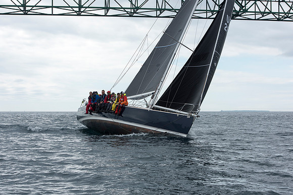 2019 Chicago to Mackinac G_2256-byPhotoBoat