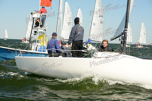 2016 J70 Midwinters B_0422