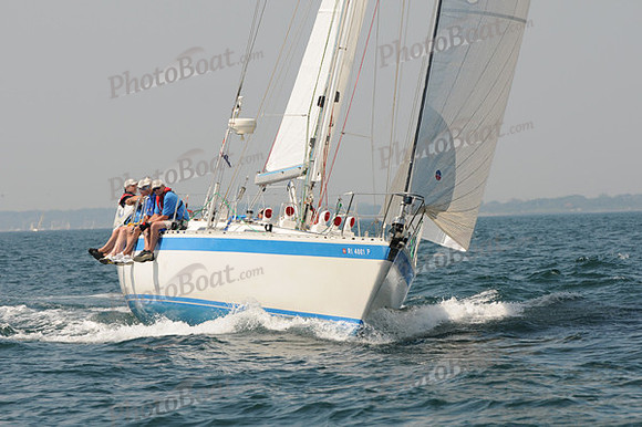 2010_Newport_Bermuda 865