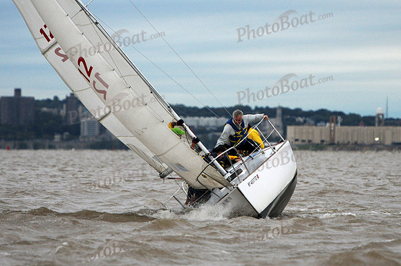 2011 NY Architects Regatta 436