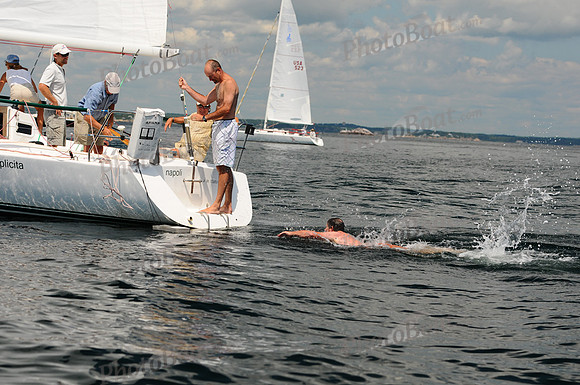 2011 J105 NAs C 028