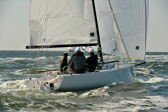 2016 J70 Midwinters C_0190