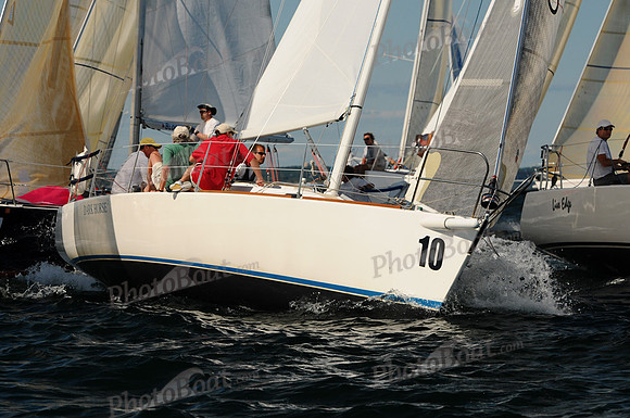 2011 J105 NAs B 768