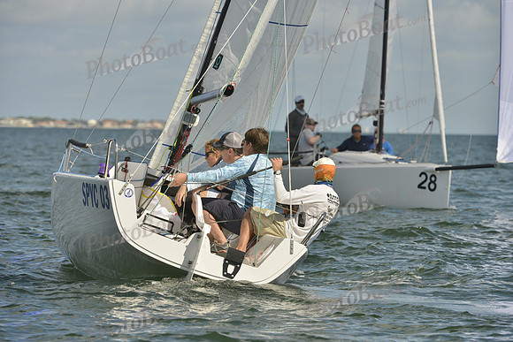 2017 Quantum J70 Midwinters A_0335