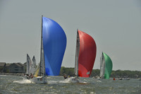 825 Warcanoe