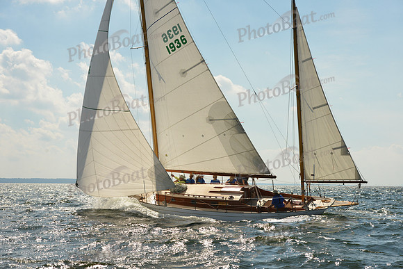 2015 IHYC Classic Yacht Regatta 416