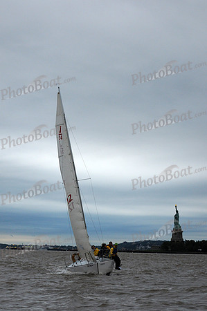 2011 NY Architects Regatta 550