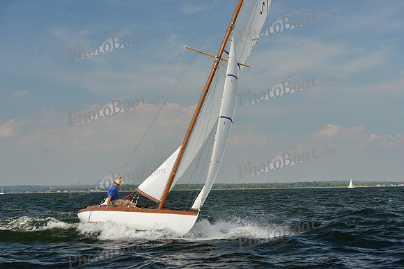 2015 IHYC Classic Yacht Regatta 569