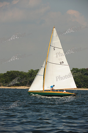 2015 IHYC Classic Yacht Regatta B 073