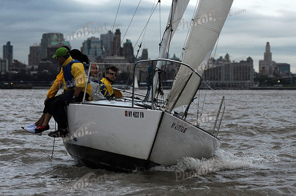 2011 NY Architects Regatta 572