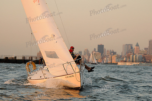 2012 NY Architects Regatta 998