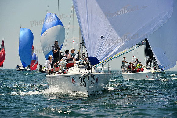 2015 Block Island Race Week B 083