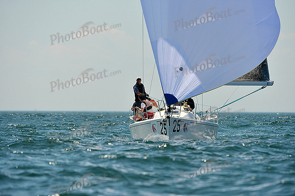 2015 Block Island Race Week B 075