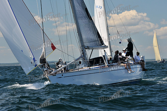 2012 Newport Bermuda 750