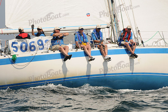 2010_Newport_Bermuda 885
