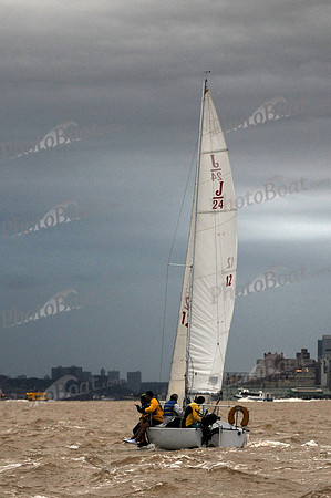 2011 NY Architects Regatta 733