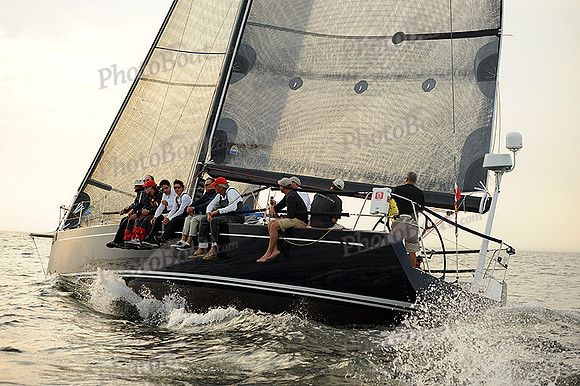 2013 Vineyard Race B 889