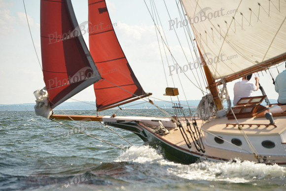 2015 IHYC Classic Yacht Regatta 705