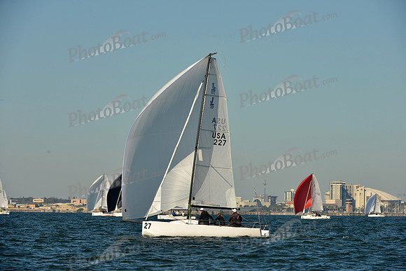 2016 J70 Midwinters D_ 0170
