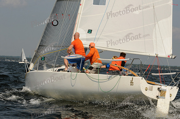 2011 J80 NAs A 324