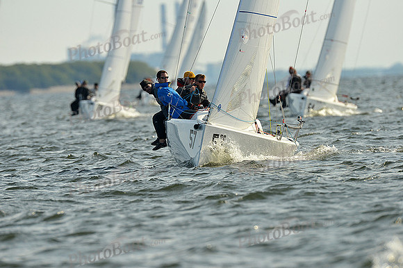 2015 J70 Winter Series B 1108