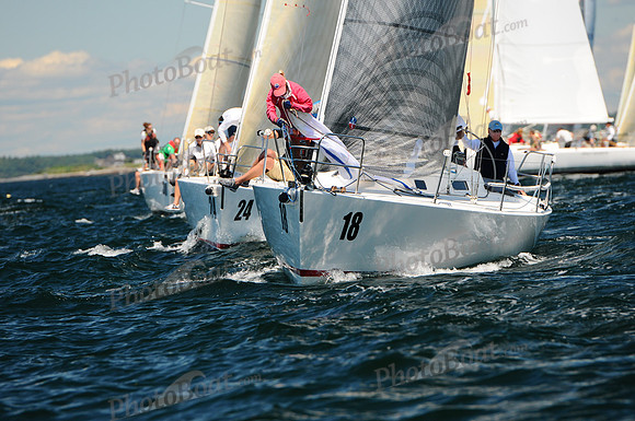 2011 J105 NAs A 932
