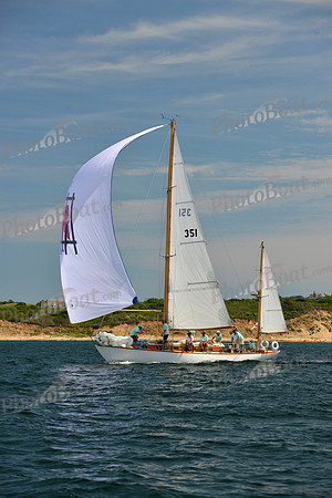 2015 Block Island Race Week J 104