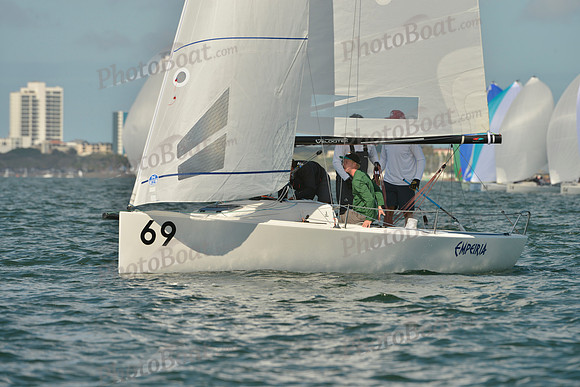 2017 Quantum J70 Midwinters A_0243