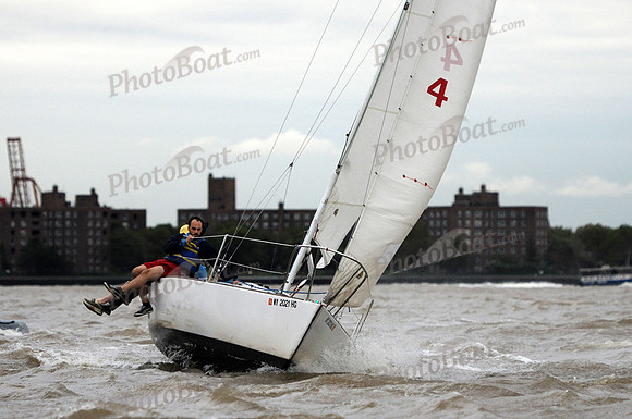 2011 NY Architects Regatta 425