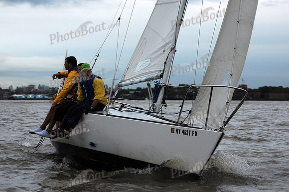 2011 NY Architects Regatta 574
